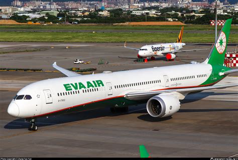 Eva Air Boeing B787 10 .